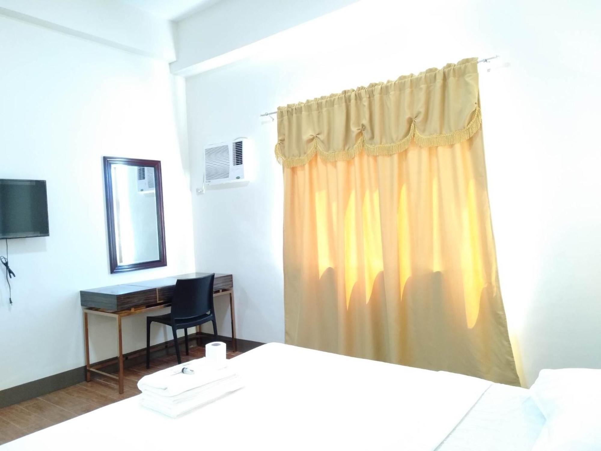 Meaco Royal Hotel- Aparri Camalaniugan エクステリア 写真